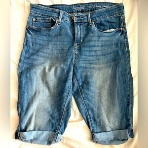 Signature Levi’s Bermuda Shorts